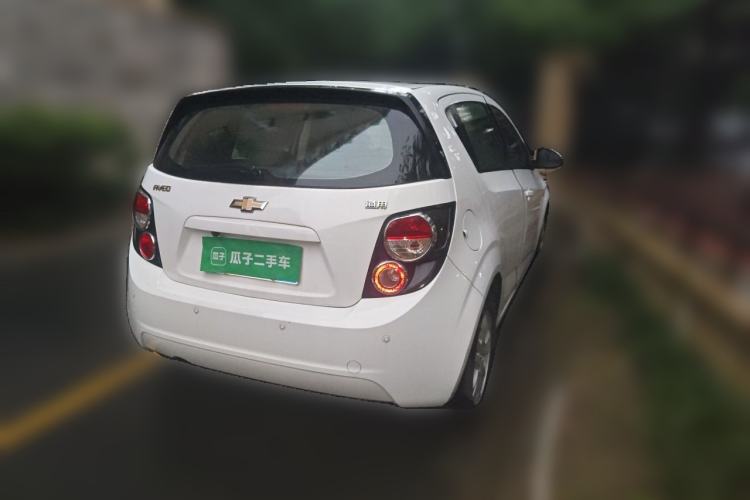 Used Chevrolet Aveo Sonic 2011 Hatchback 1.4L MT SL Rear Right 45 Deg