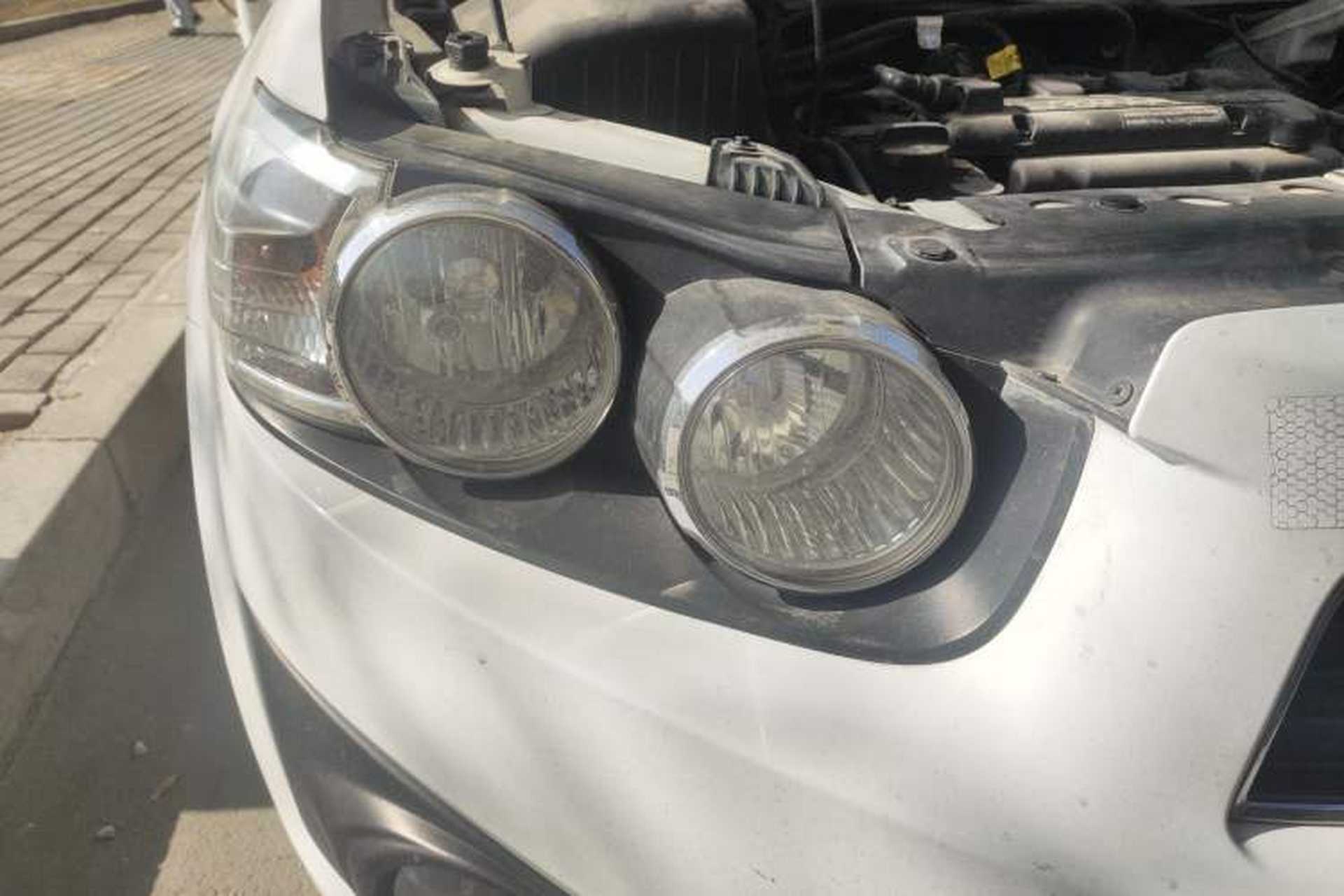 Used Chevrolet Aveo Sonic 2011 Sedan 1.4L Manual Transmission SE Right Front Headlight