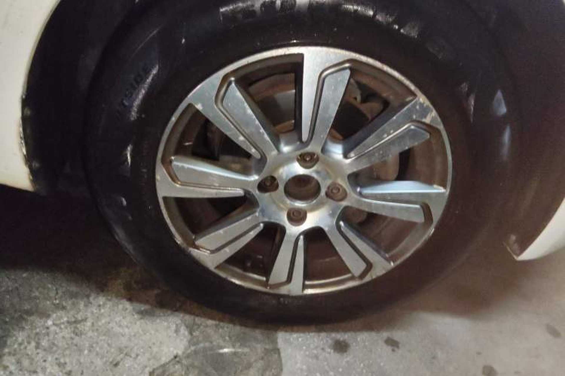Used Chevrolet Aveo Sonic 2011 Sedan 1.4L MT SL Right Front Wheel Hub