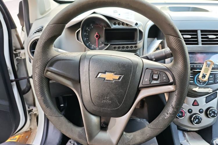 Used Chevrolet Aveo Sonic 2011 Hatchback 1.4L MT SE Steering Wheel