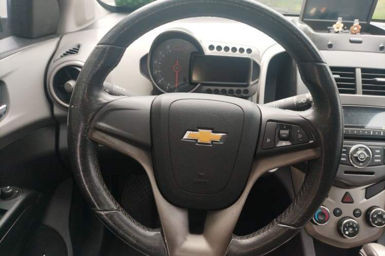 Used Chevrolet Aveo Sonic 2011 Hatchback 1.6L AT SX Steering Wheel