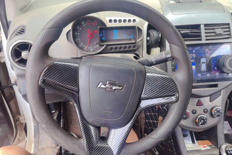 Used Chevrolet Aveo Sonic 2011 Sedan 1.4L MT SL Steering Wheel