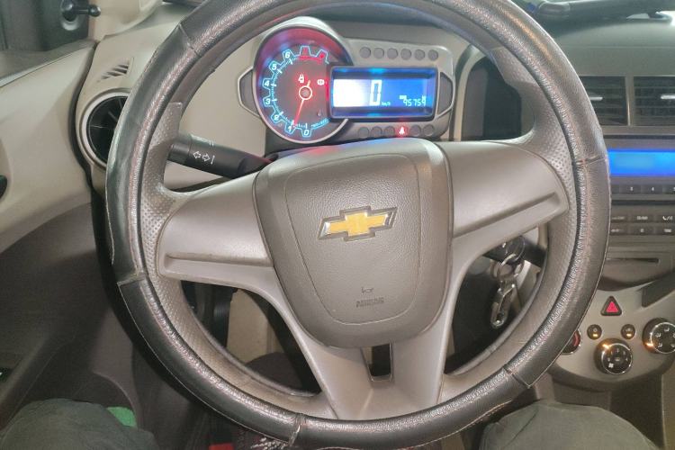 Used Chevrolet Aveo Sonic 2011 Sedan 1.4L MT SL Steering Wheel