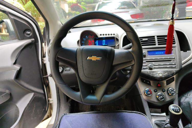 Used Chevrolet Aveo Sonic 2011 Sedan 1.4L MT SL Steering Wheel
