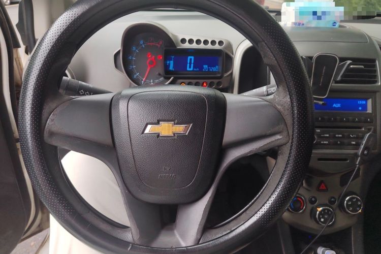 Used Chevrolet Aveo Sonic 2011 Sedan 1.4L MT SL Steering Wheel