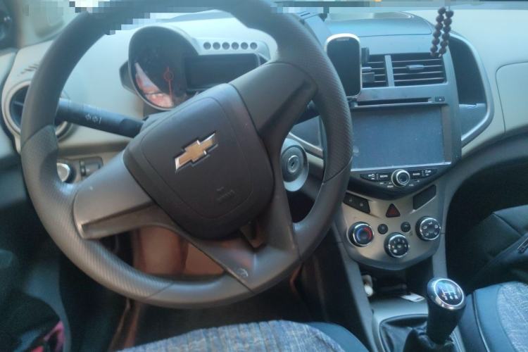 Used Chevrolet Aveo Sonic 2011 Sedan 1.4L MT SL Steering Wheel