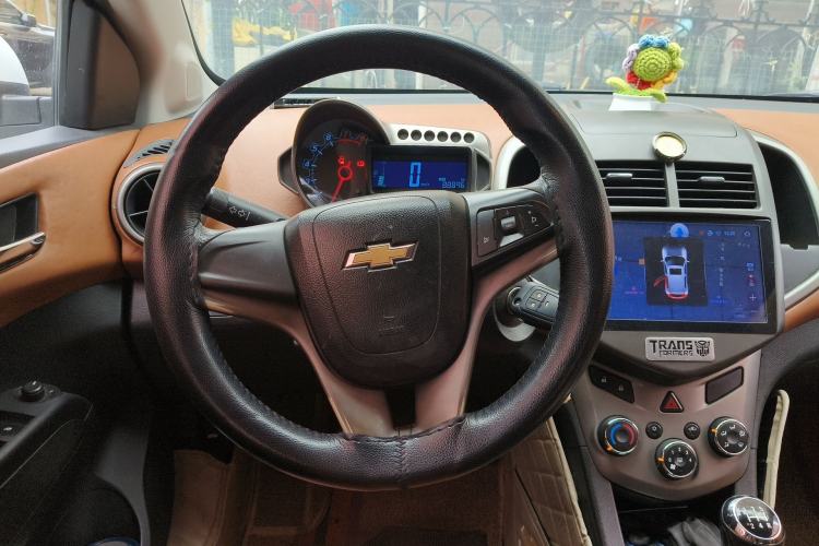 Used Chevrolet Aveo Sonic 2011 Sedan 1.4L MT SL Steering Wheel