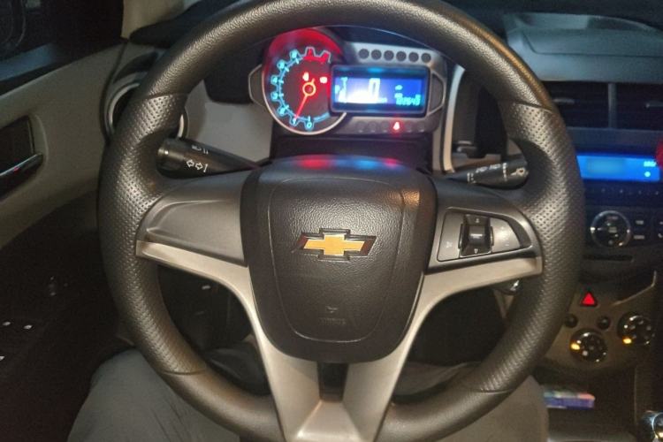 Used Chevrolet Aveo Sonic 2011 Hatchback 1.4L MT SL Steering Wheel