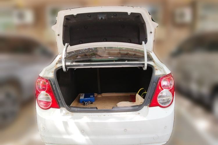 Used Chevrolet Aveo Sonic 2011 Sedan 1.4L Manual Transmission SE Trunk