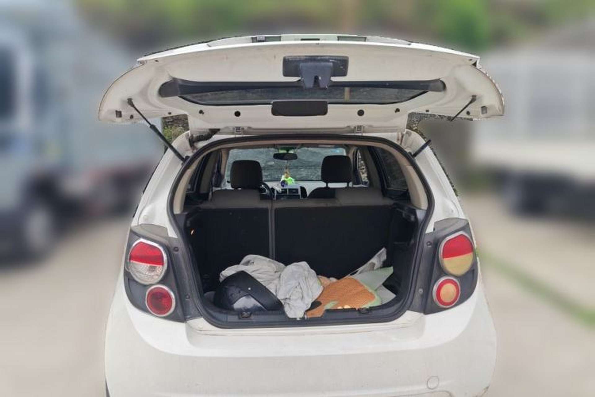 Used Chevrolet Aveo Sonic 2011 Hatchback 1.4L MT SE Trunk