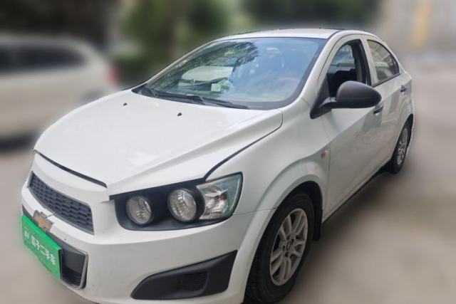 Used Chevrolet Aveo Sonic 2011 Sedan 1.4L MT SL
