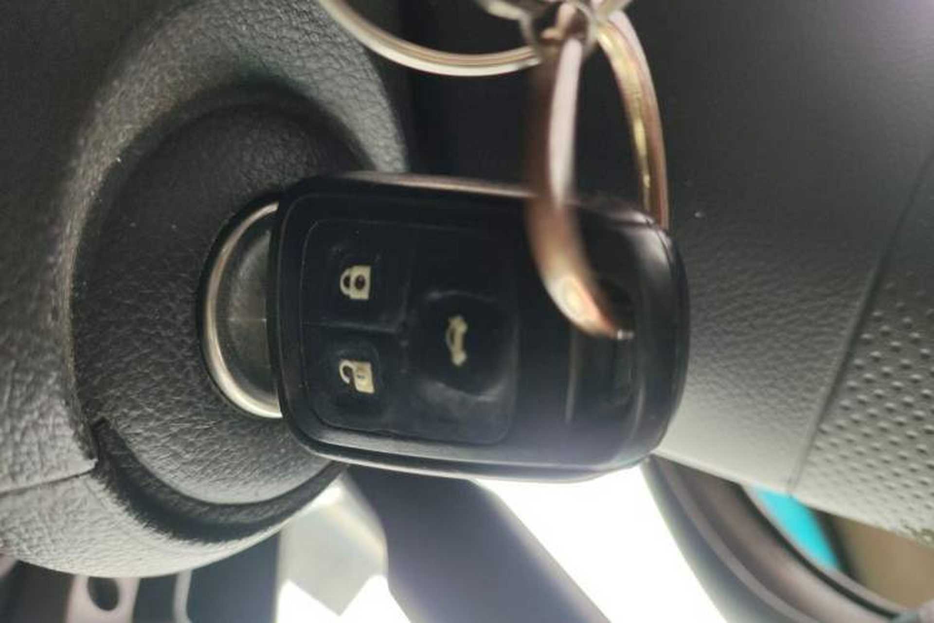 Used Chevrolet Aveo Sonic 2011 Sedan 1.4L MT SL Vehicle Key