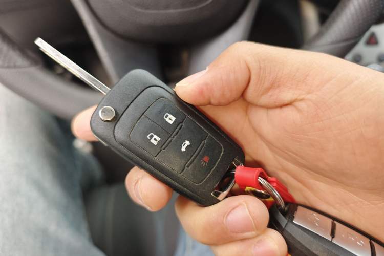 Used Chevrolet Aveo Sonic 2011 Sedan 1.4L MT SL Vehicle Key