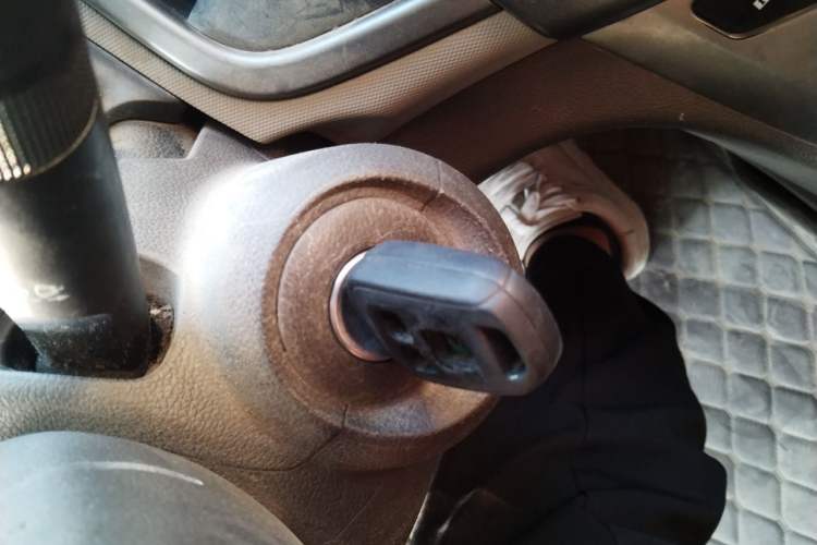 Used Chevrolet Aveo Sonic 2011 Sedan 1.4L MT SL Vehicle Key