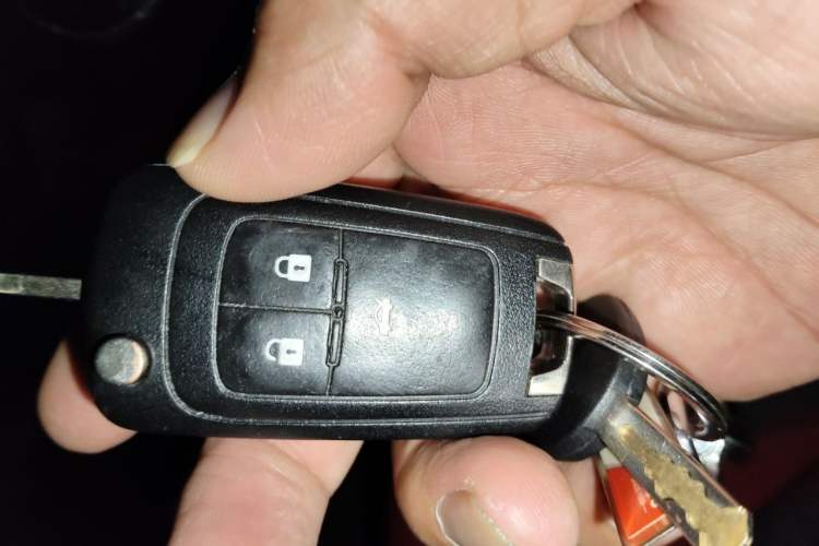 Used Chevrolet Aveo Sonic 2011 Sedan 1.4L Manual Transmission SE Vehicle Key