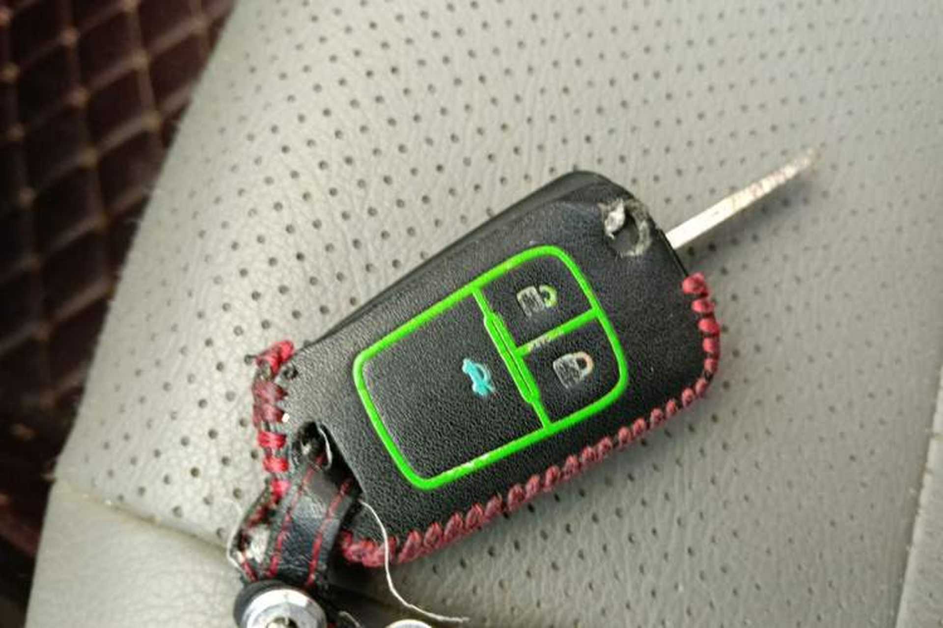 Used Chevrolet Aveo Sonic 2011 Sedan 1.4L MT SL Vehicle Key