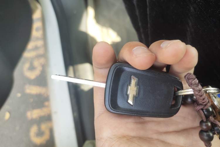 Used Chevrolet Aveo Sonic 2011 Sedan 1.4L Manual Transmission SE Vehicle Key