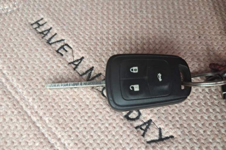 Used Chevrolet Aveo Sonic 2011 Sedan 1.4L MT SL Vehicle Key