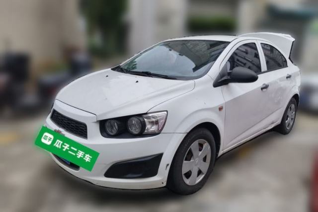 Used Chevrolet Aveo Sonic 2011 Sedan 1.4L MT SL