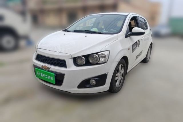Used Chevrolet Aveo Sonic 2011 Hatchback 1.4L MT SE