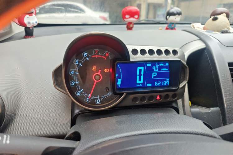Used Chevrolet Aveo Sonic 2011 Hatchback 1.6L AT SX Instrument Cluster