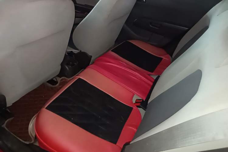Used Chevrolet Aveo Sonic 2011 Sedan 1.4L Manual Transmission SE Left Rear Seat