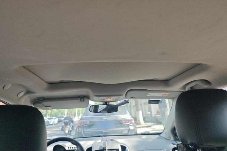 Used Chevrolet Aveo Sonic 2013 Sedan 1.4L Automatic with Sunroof Headliner