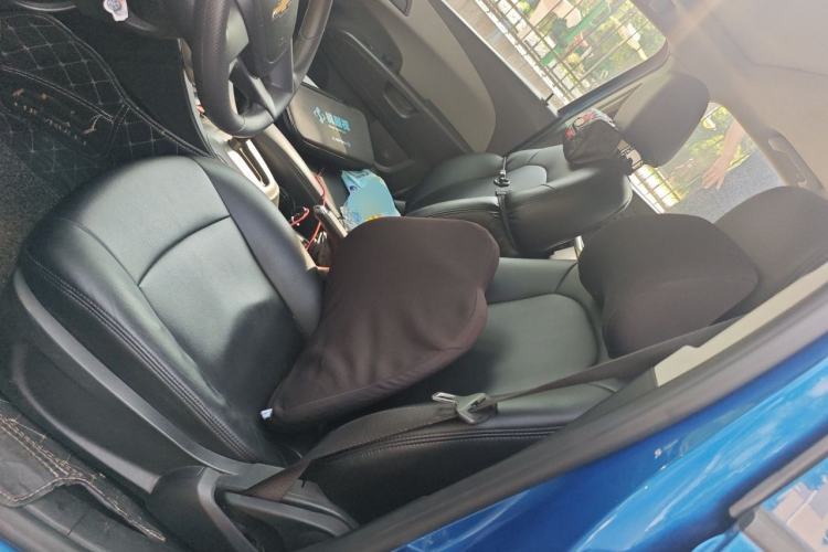 Used Chevrolet Aveo Sonic 2013 Sedan 1.4L Automatic with Sunroof Left Front Seat