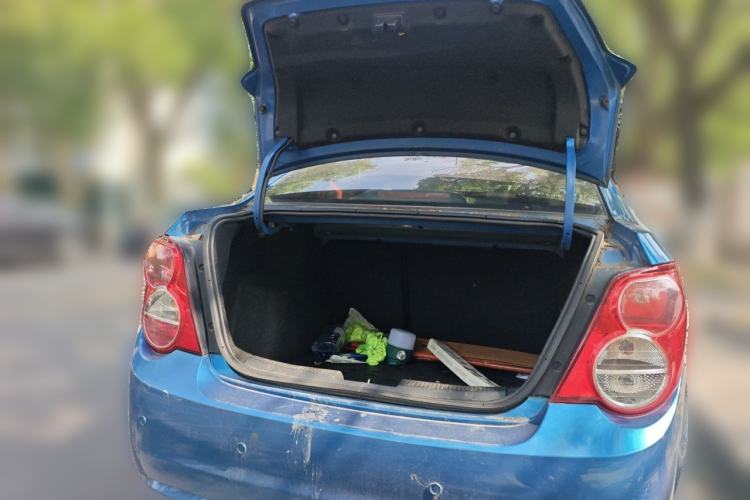 Used Chevrolet Aveo Sonic 2013 Sedan 1.4L Automatic with Sunroof Trunk