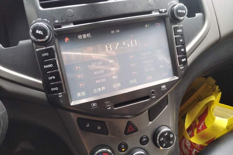 Used Chevrolet Aveo Sonic 2013 Sedan 1.4L Automatic with Sunroof Audio And AC Panel
