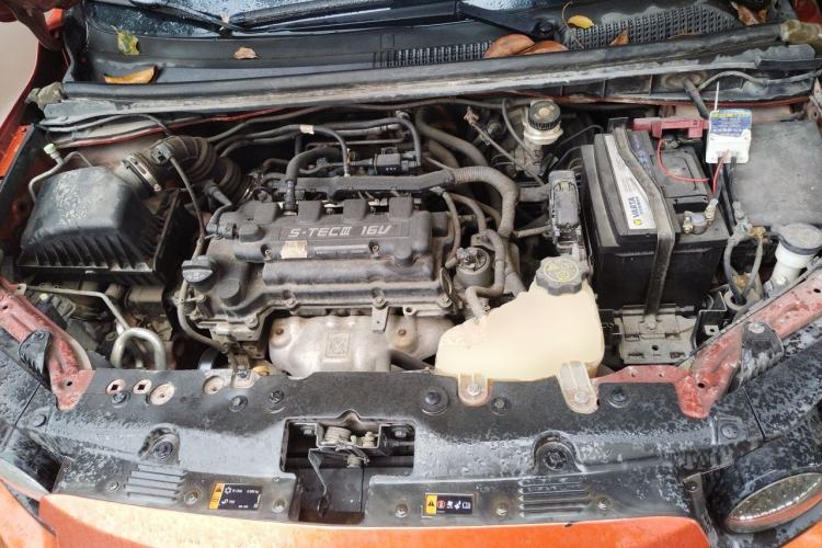 Used Chevrolet Aveo Sonic 2013 Sedan 1.4L Automatic with Sunroof Engine Bay