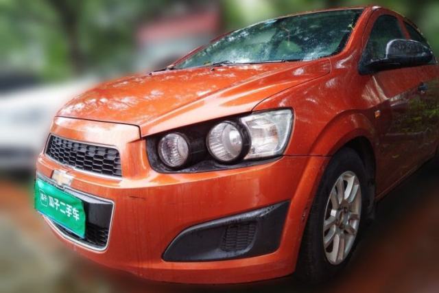 Used Chevrolet Aveo Sonic 2013 Sedan 1.4L Automatic with Sunroof