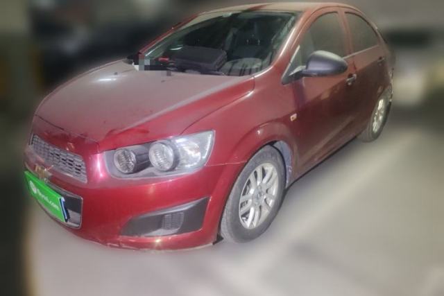 Used Chevrolet Aveo Sonic 2013 Sedan 1.4L Automatic with Sunroof