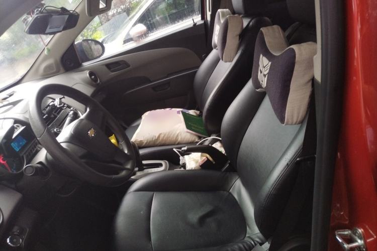 Used Chevrolet Aveo Sonic 2013 Sedan 1.4L Automatic with Sunroof Left Front Seat