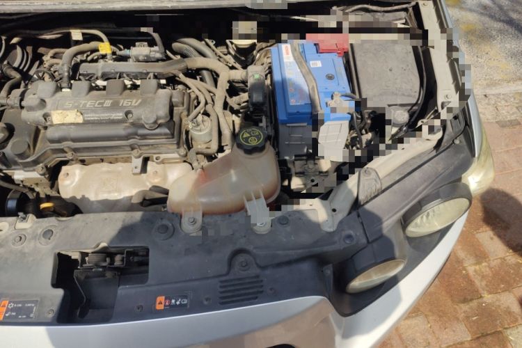 Used Chevrolet Aveo Sonic 2013 Sedan 1.4L Automatic with Sunroof Engine Bay Left