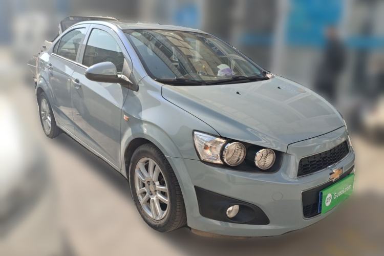 Used Chevrolet Aveo Sonic 2013 Sedan 1.6L AT SX Stylish Audio-Visual Edition Front Right 45 Deg
