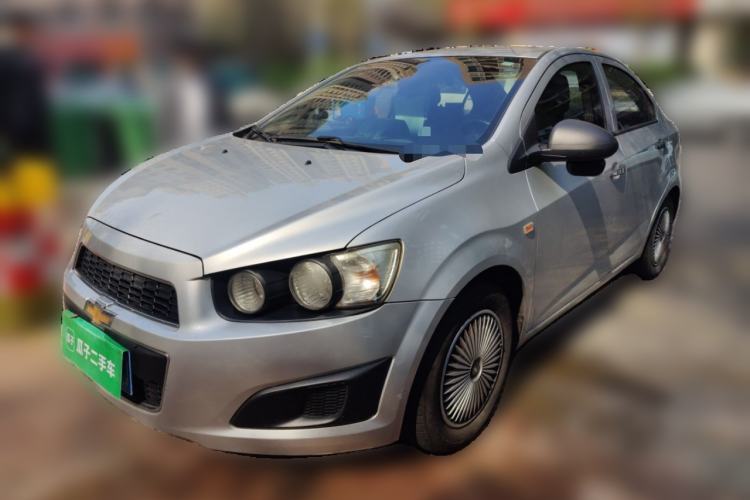 Used Chevrolet Aveo Sonic 2013 Sedan 1.4L Automatic with Sunroof Guazi used car, China used car export, Used car for sale, Used  cars, Cheapest cars for sale
