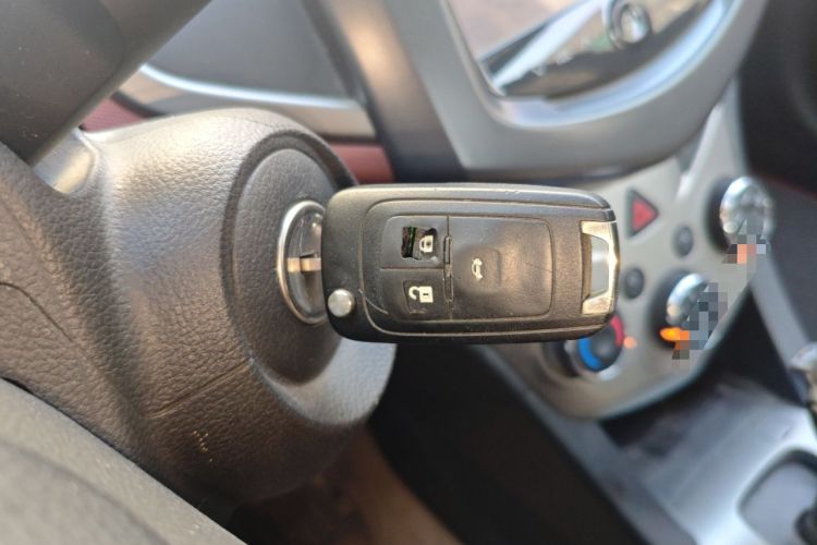 Used Chevrolet Aveo Sonic 2013 Sedan 1.6L AT SX Stylish Audio-Visual Edition Vehicle Key
