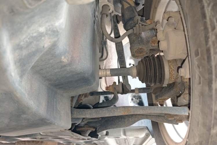 Used Chevrolet Aveo Sonic 2013 Sedan 1.4L Automatic with Sunroof Chassis Front Left