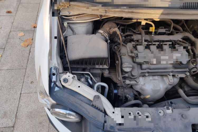 Used Chevrolet Aveo Sonic 2013 Sedan 1.4L Automatic with Sunroof Engine Bay Right