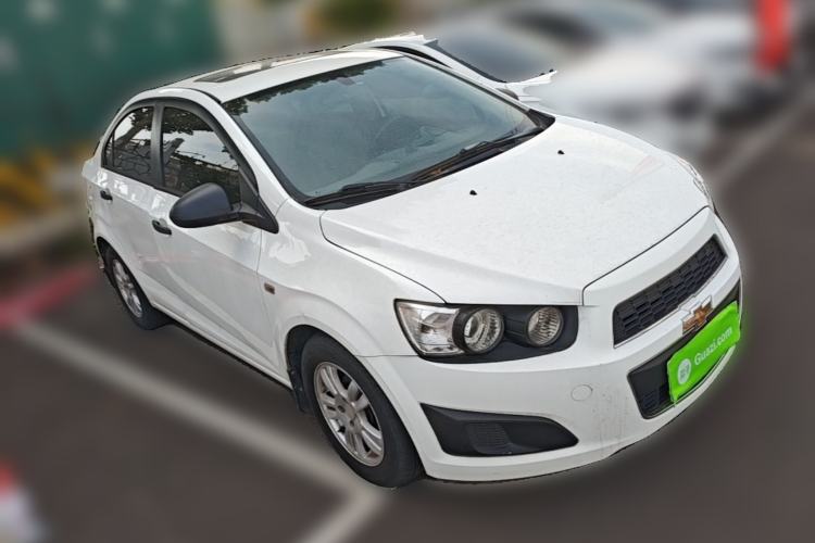 Used Chevrolet Aveo Sonic 2013 Sedan 1.4L Automatic with Sunroof Front Right 45 Deg