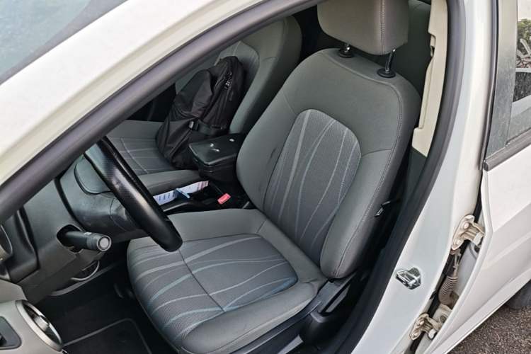 Used Chevrolet Aveo Sonic 2013 Sedan 1.4L Automatic with Sunroof Left Front Seat