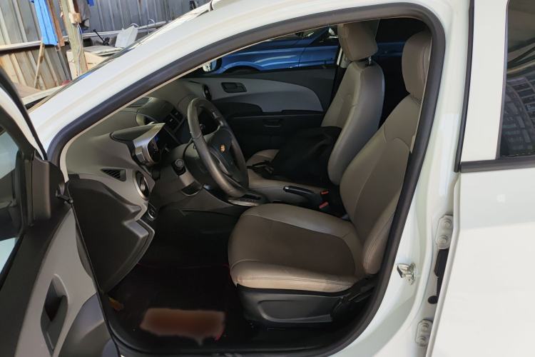 Used Chevrolet Aveo Sonic 2013 Sedan 1.4L Automatic with Sunroof Left Front Seat