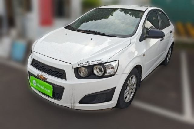 Used Chevrolet Aveo Sonic 2013 Sedan 1.4L Automatic with Sunroof