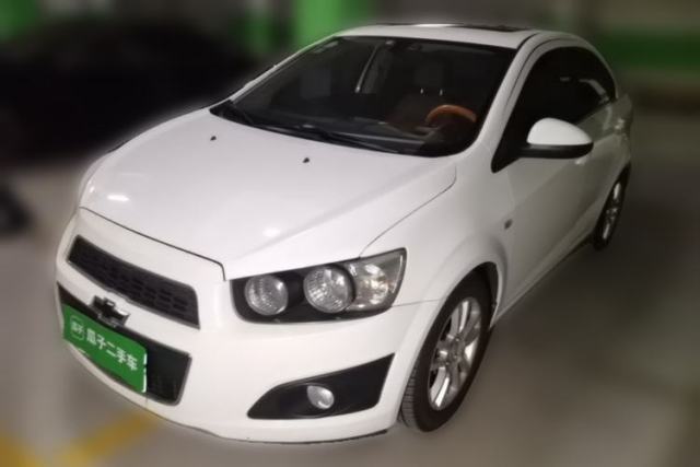 Used Chevrolet Aveo Sonic 2013 Sedan 1.6L AT SX Stylish Audio-Visual Edition