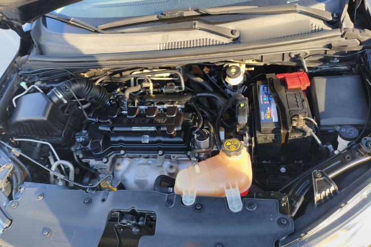 Used Chevrolet Aveo Sonic 2014 Sedan 1.4SL AT Fashion Edition Engine Bay