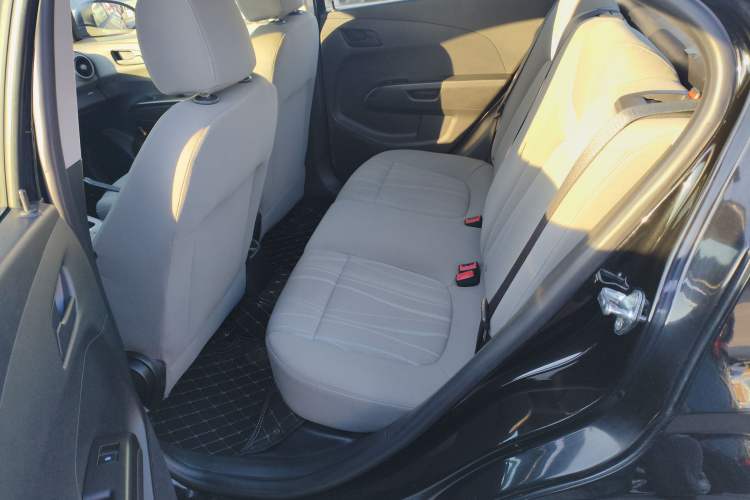 Used Chevrolet Aveo Sonic 2014 Sedan 1.4SL AT Fashion Edition Left Rear Seat