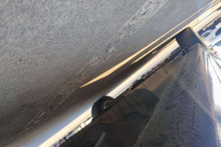 Used Chevrolet Aveo Sonic 2014 Sedan 1.4SL AT Fashion Edition Left Side Sill