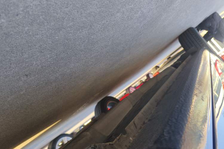Used Chevrolet Aveo Sonic 2014 Sedan 1.4SL AT Fashion Edition Right Side Sill