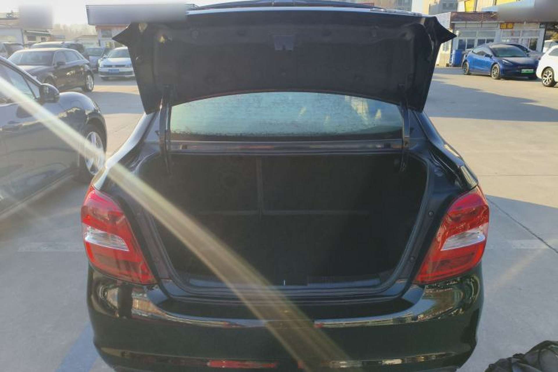 Used Chevrolet Aveo Sonic 2014 Sedan 1.4SL AT Fashion Edition Trunk